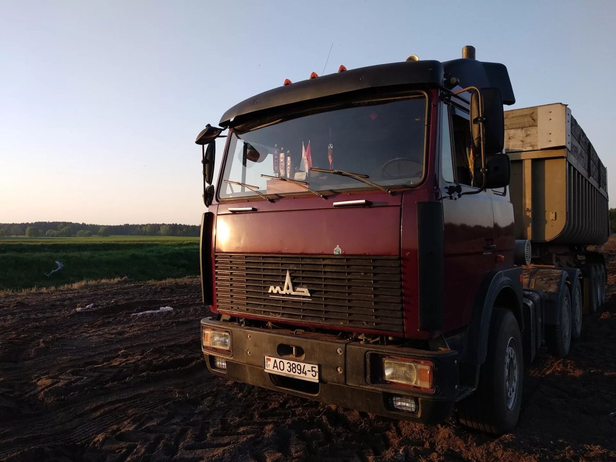 МАЗ 64229 зерновоз