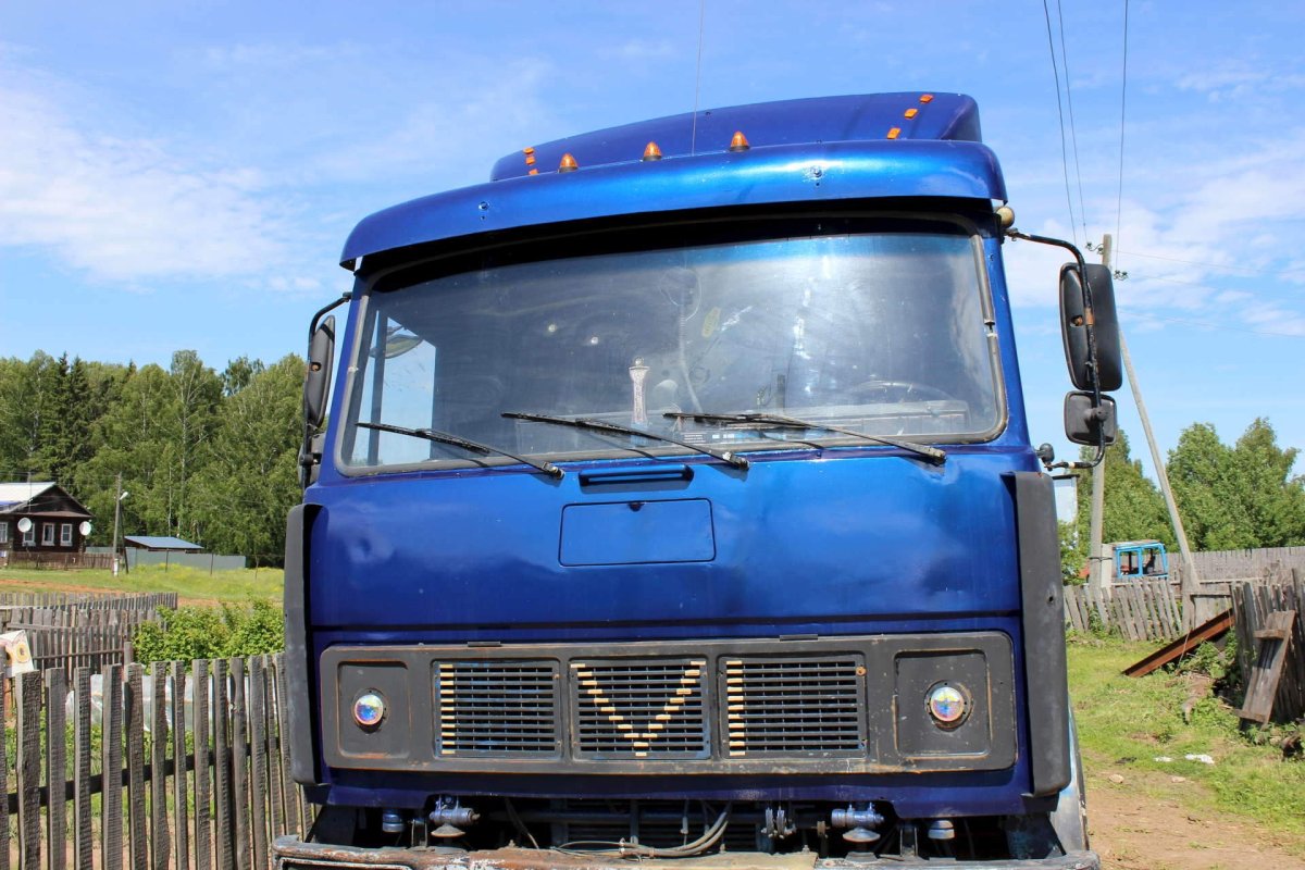 МАЗ-54328, -64229