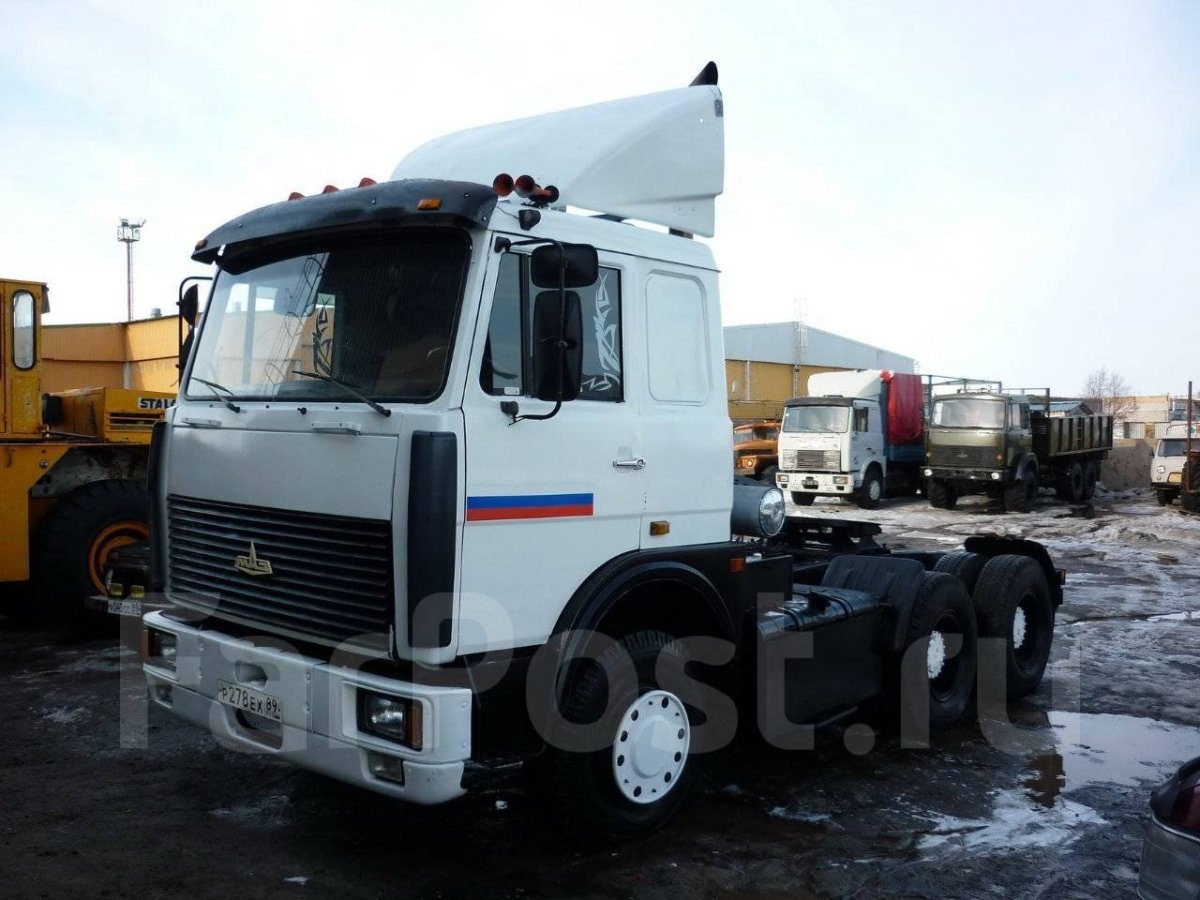 Тягач МАЗ 64229