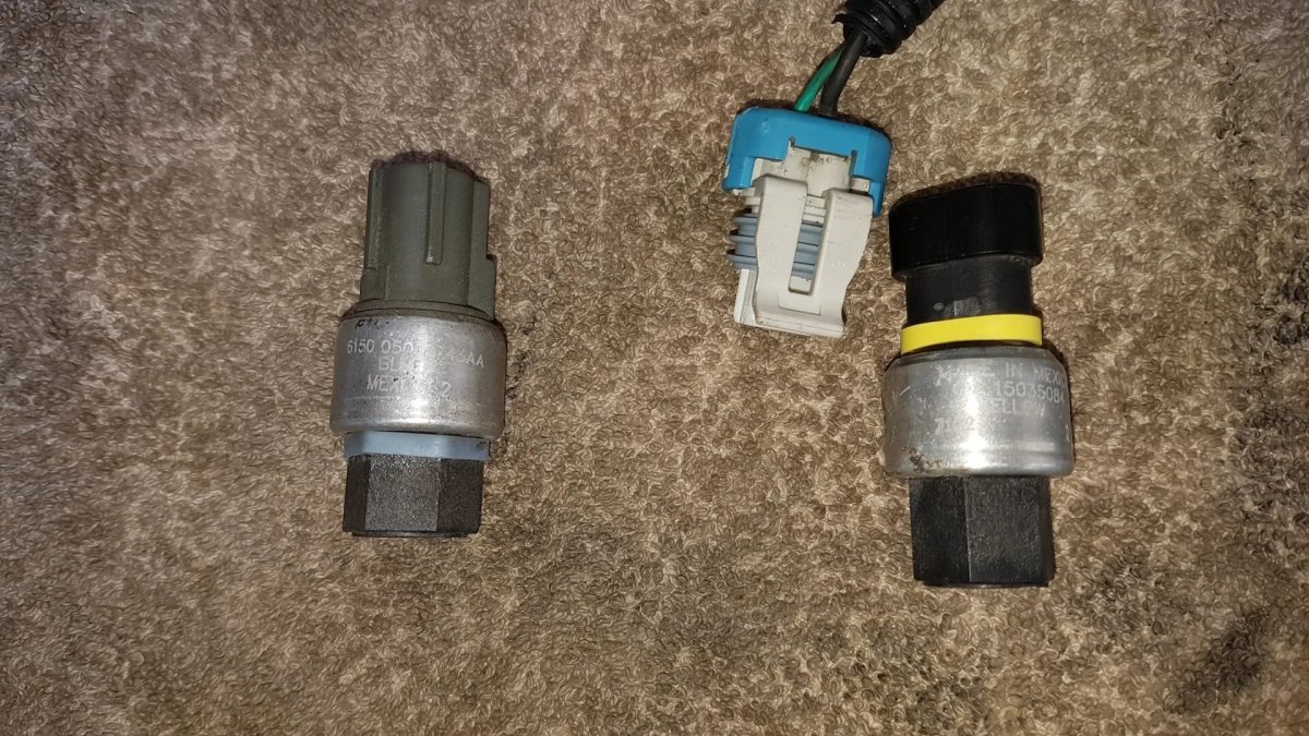 Ford Focus 3 датчик давления кондиционера