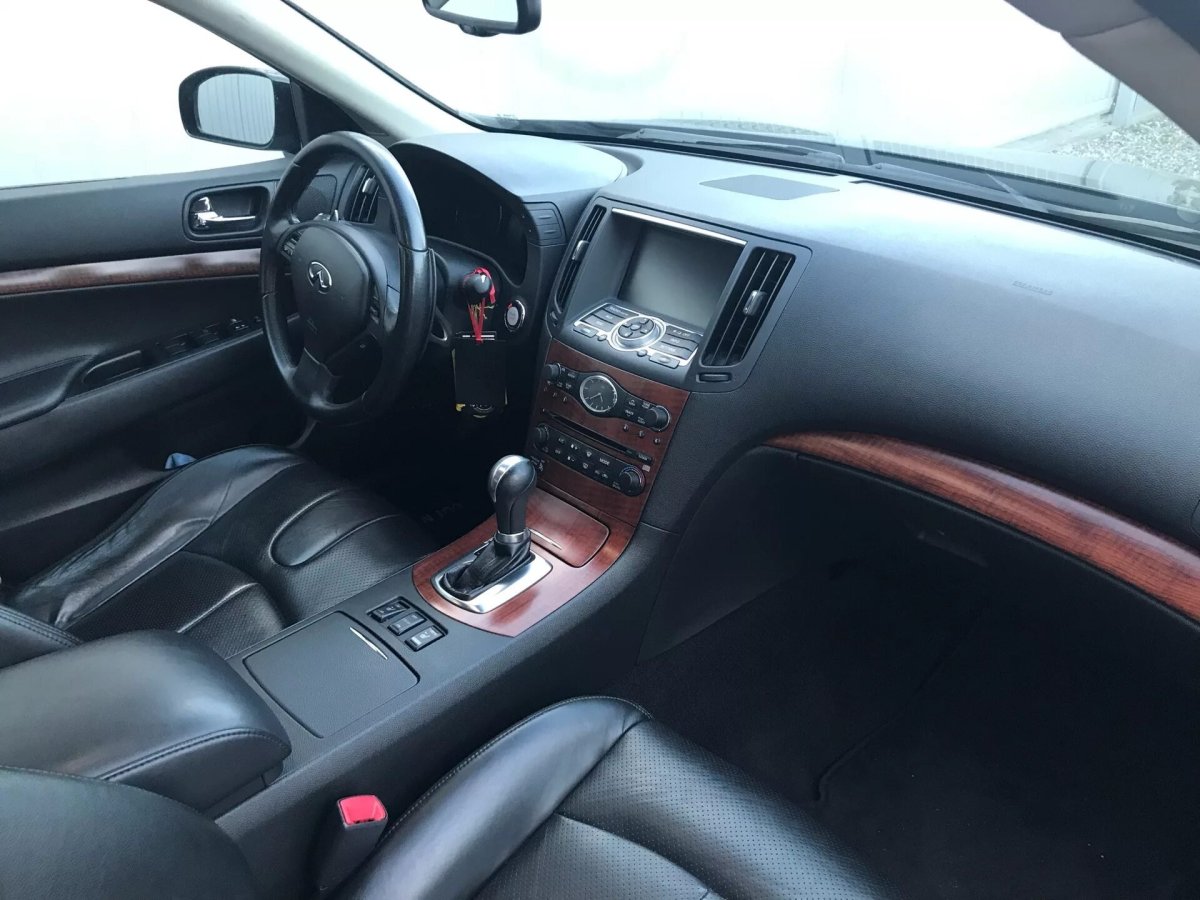 Infiniti g35 салон