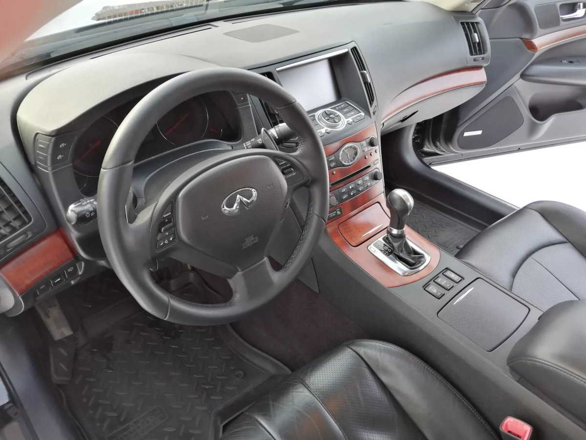 Infiniti g35 2008 салон
