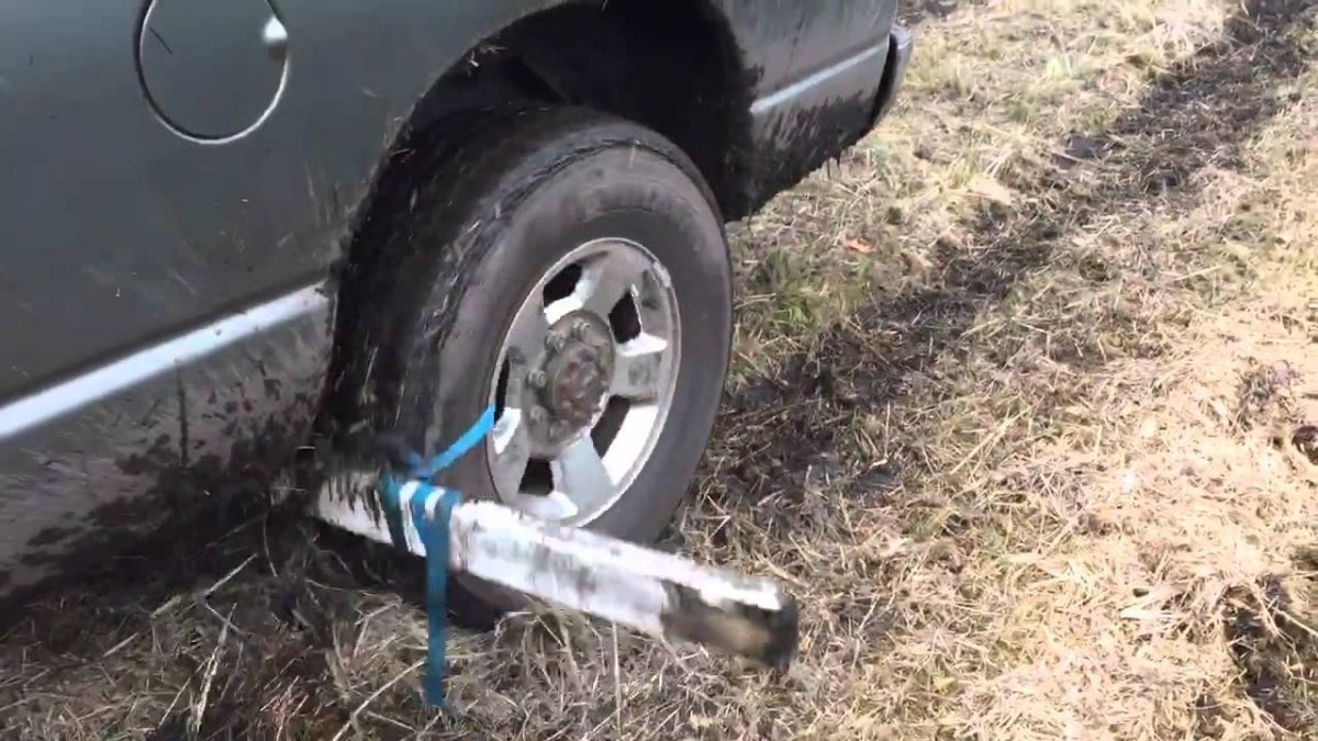 Приспособление для езды по грязи на авто