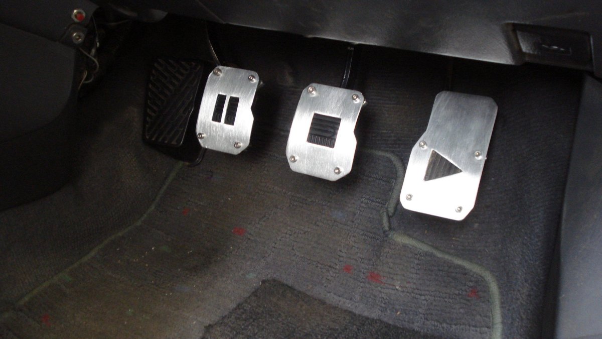 Педали авто ГАЗ тормоз сцепление