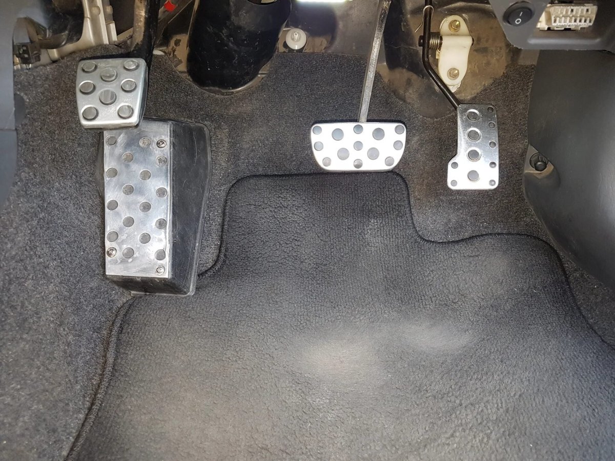 Subaru 4 педали