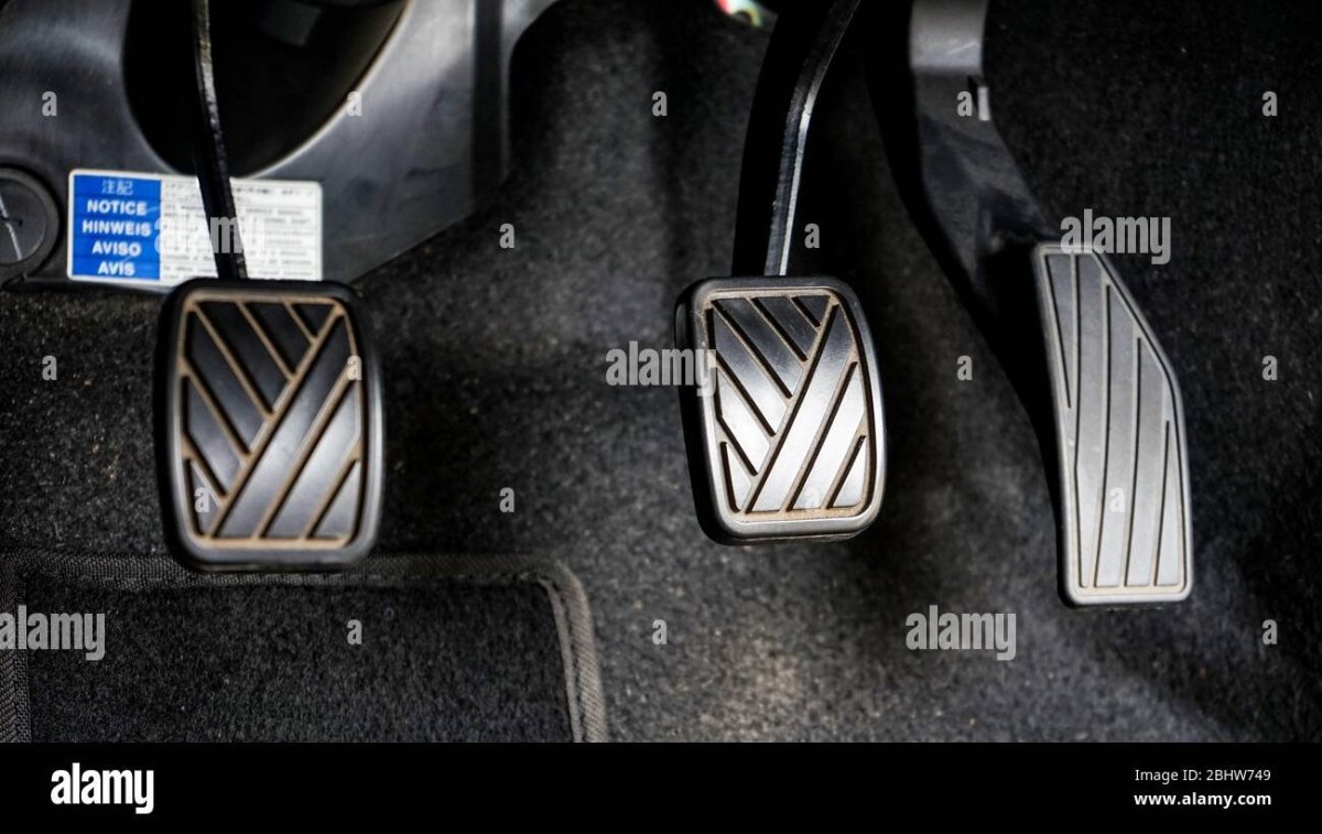 Педали ГАЗ тормоз