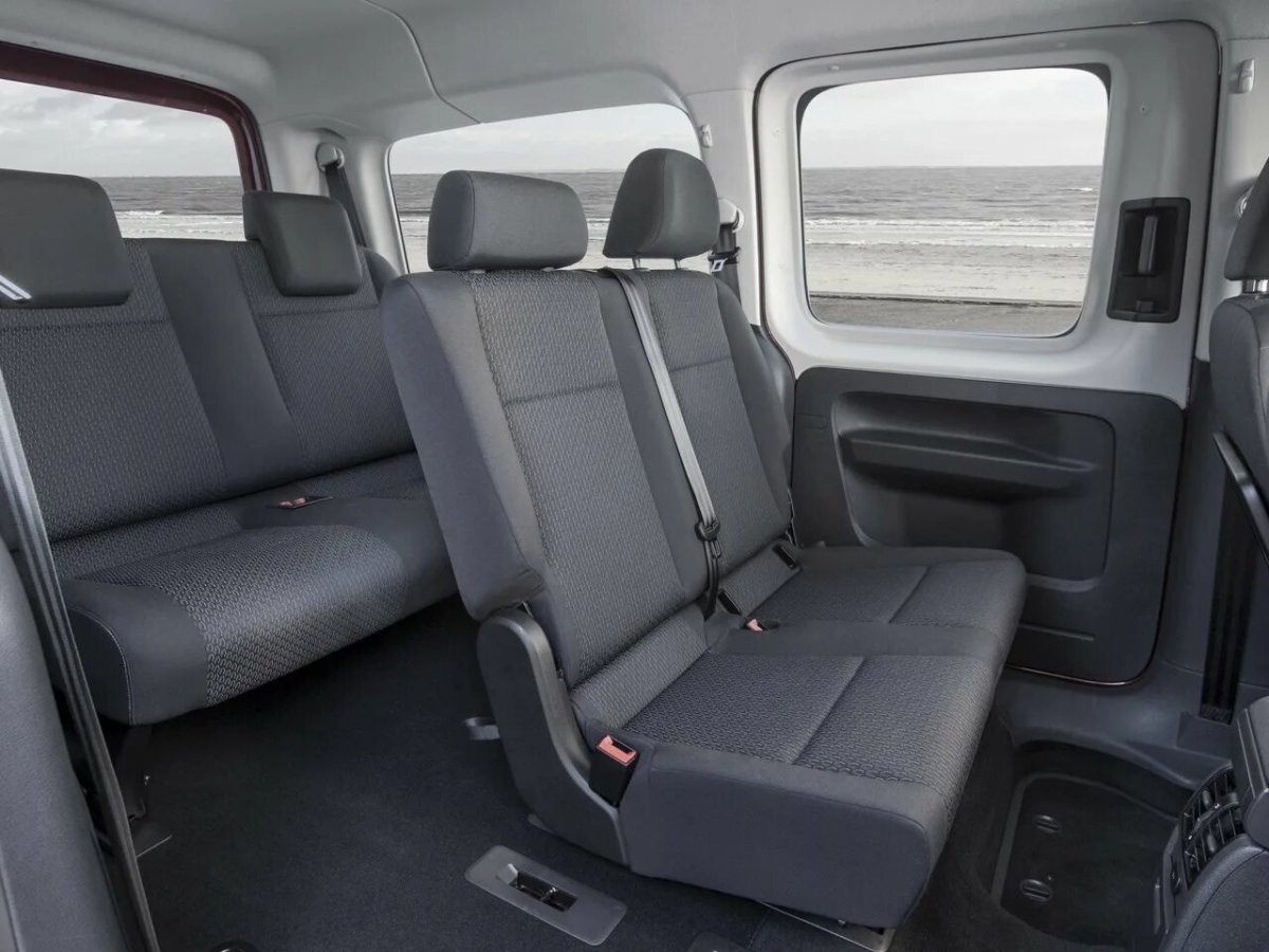 Volkswagen Caddy Maxi салон
