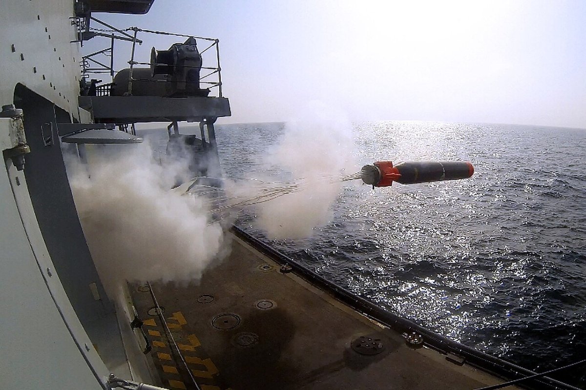 Пуск торпеды с подводной лодки