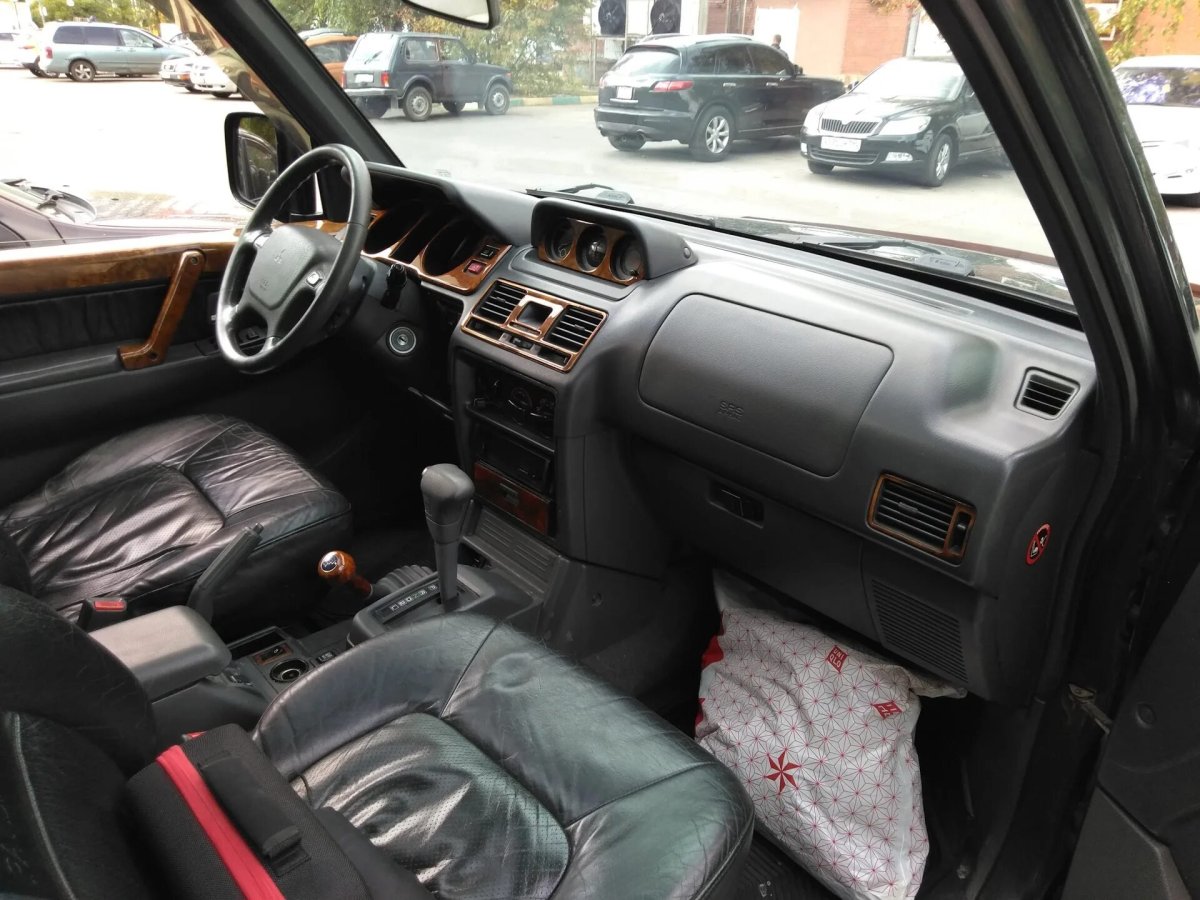 Mitsubishi Pajero, 1989 салон