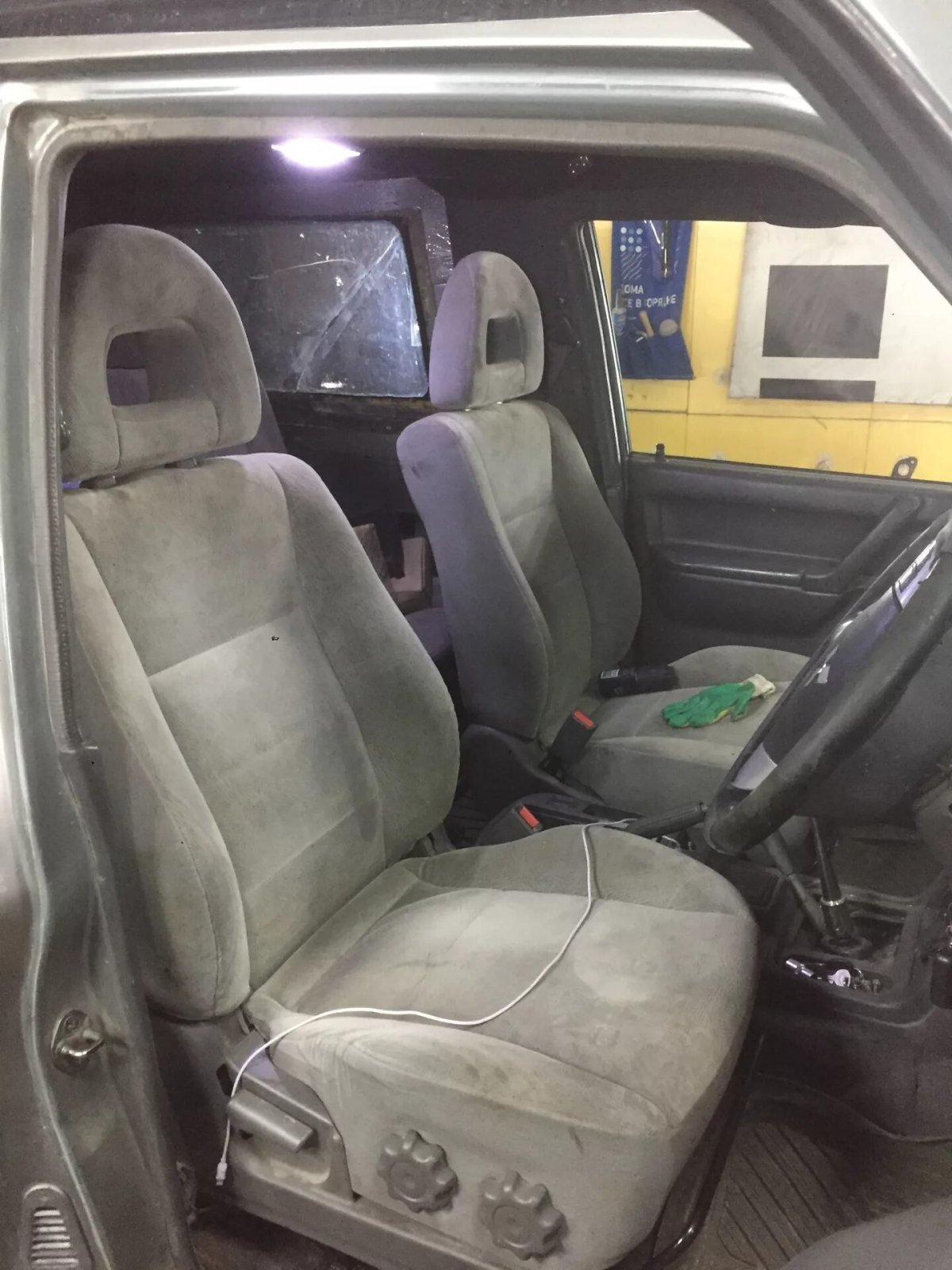 Mitsubishi Pajero 96 год салон