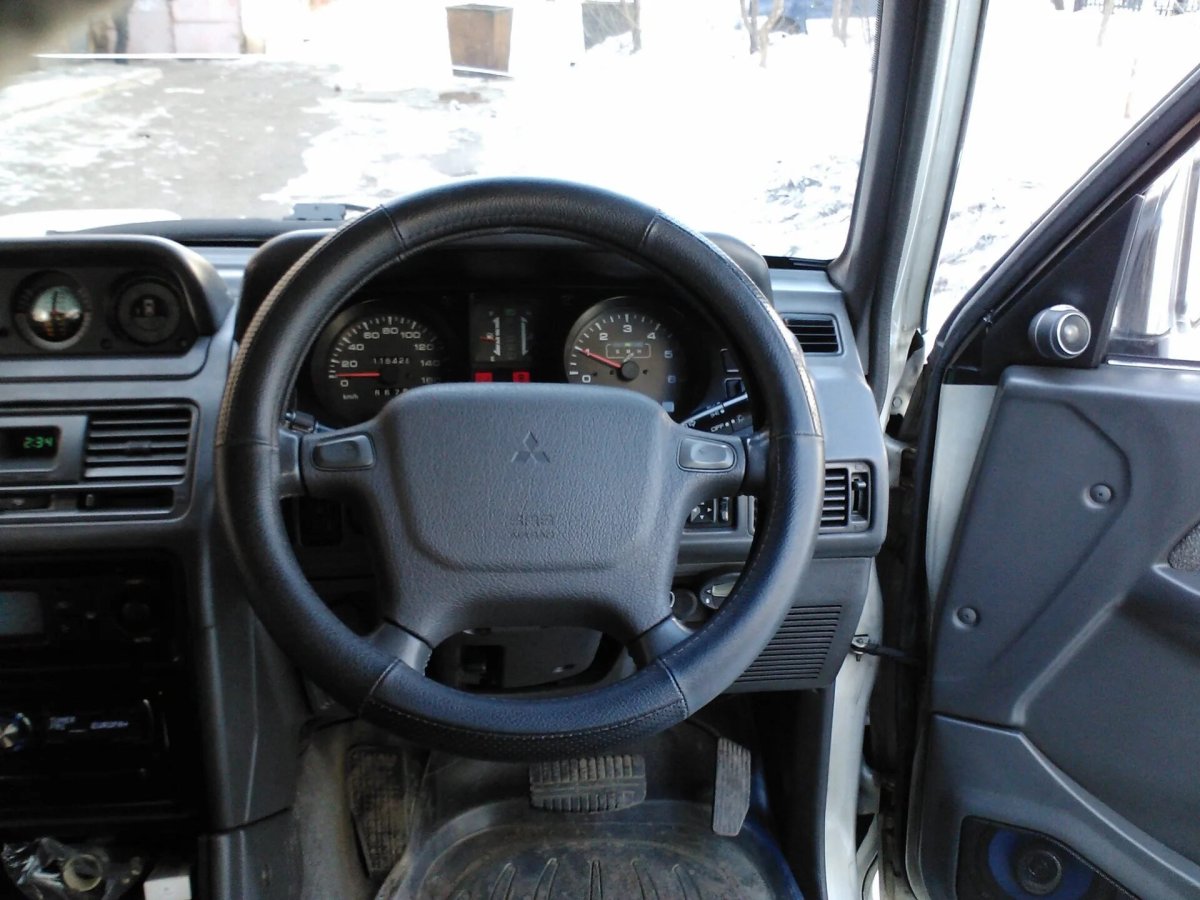 Руль Mitsubishi Pajero 2