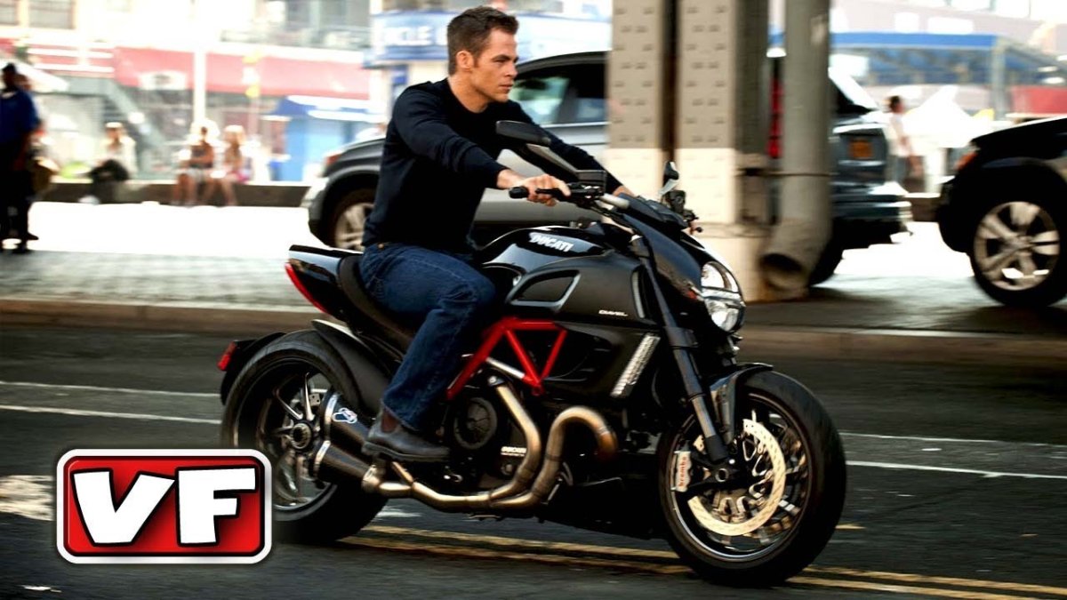 Джек Райан: теория хаоса (2013)