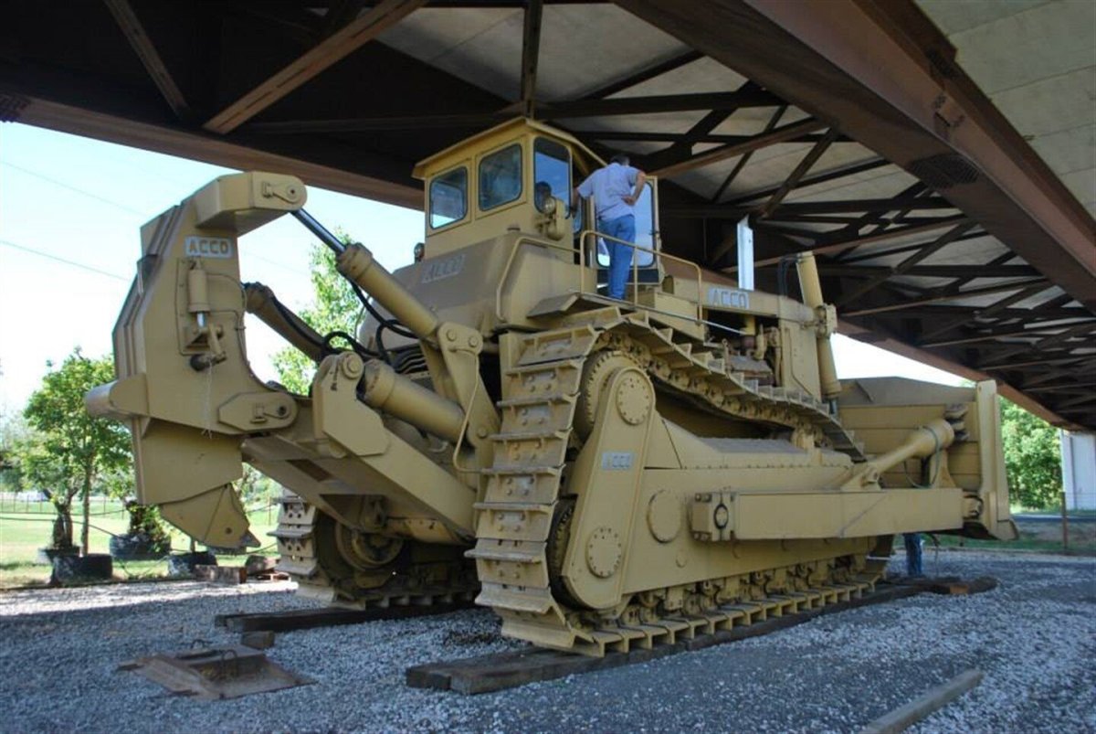 Бульдозер Komatsu d575a-3 SD