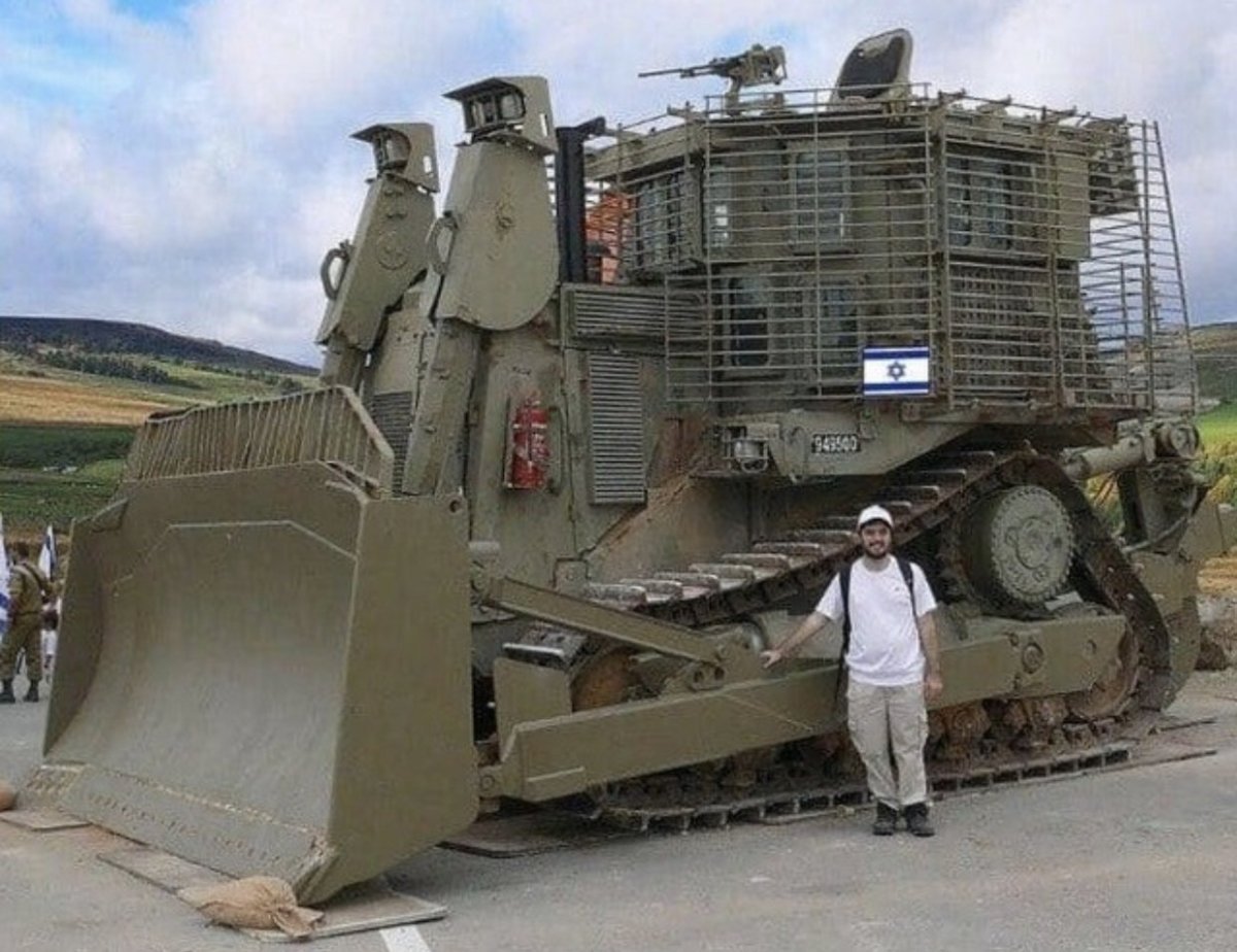 Бульдозер Cat d9