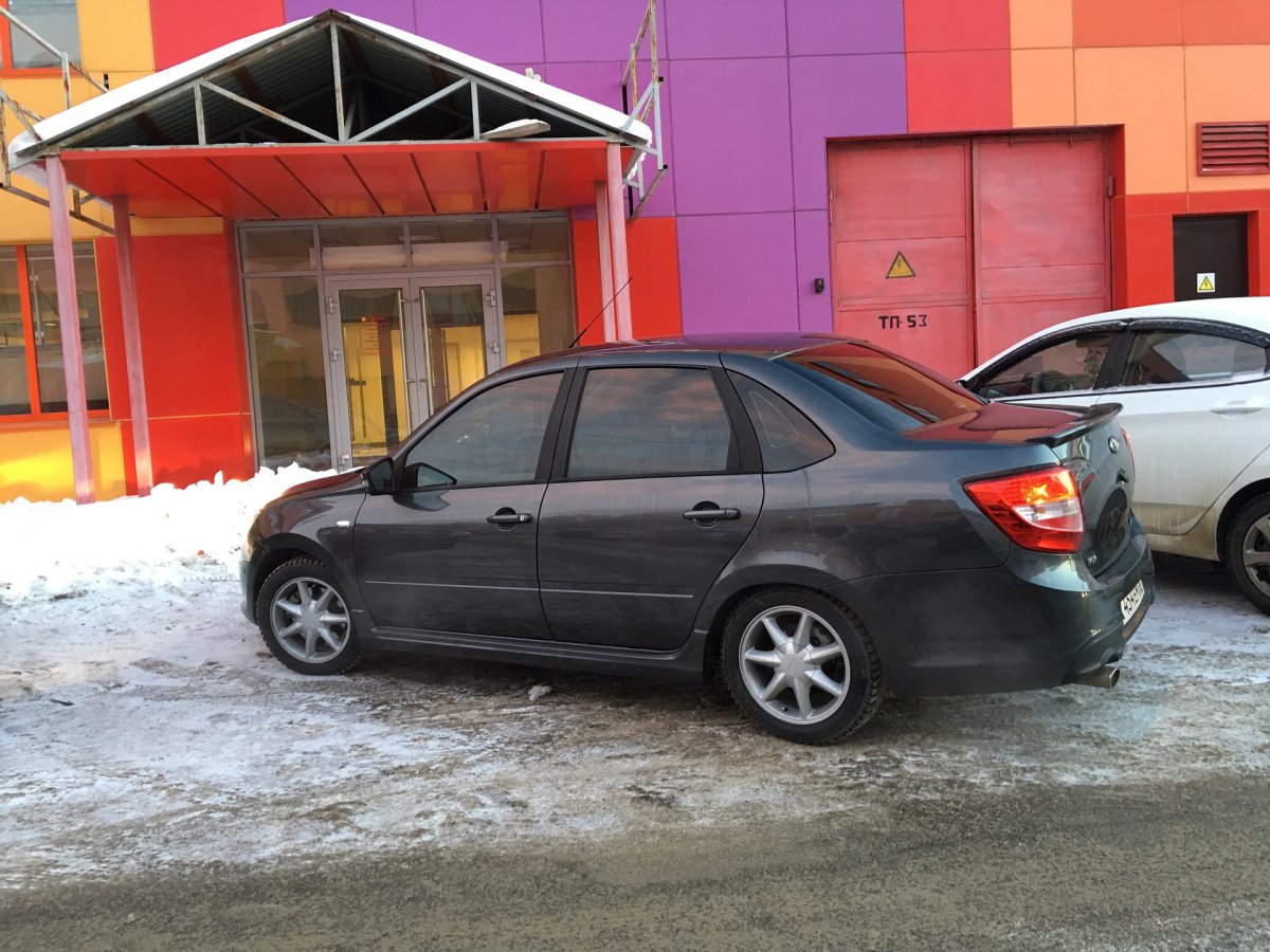 Лада Гранта тонировка 35