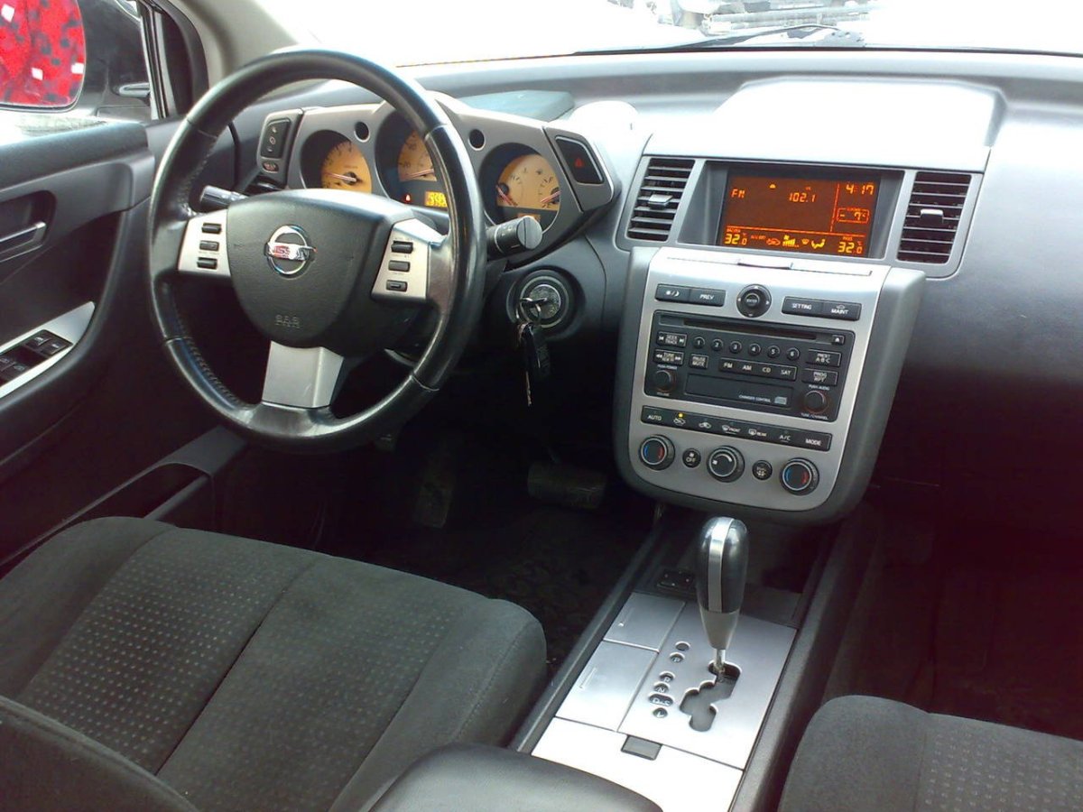 Nissan Murano 2005 салон