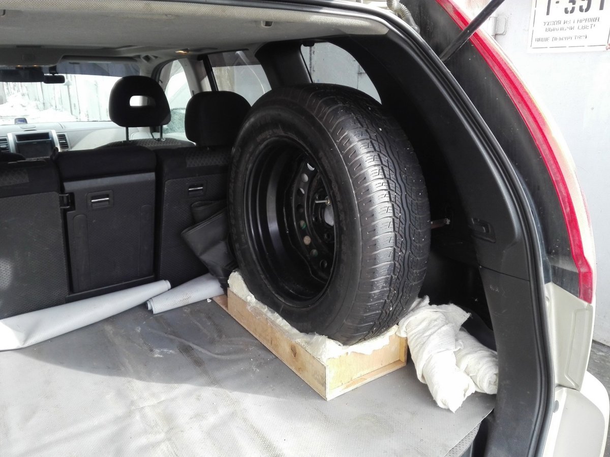 На х-Трейл т31 запаска