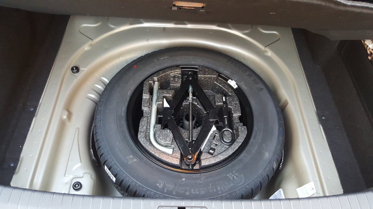 Запасное колесо Volkswagen Passat b7