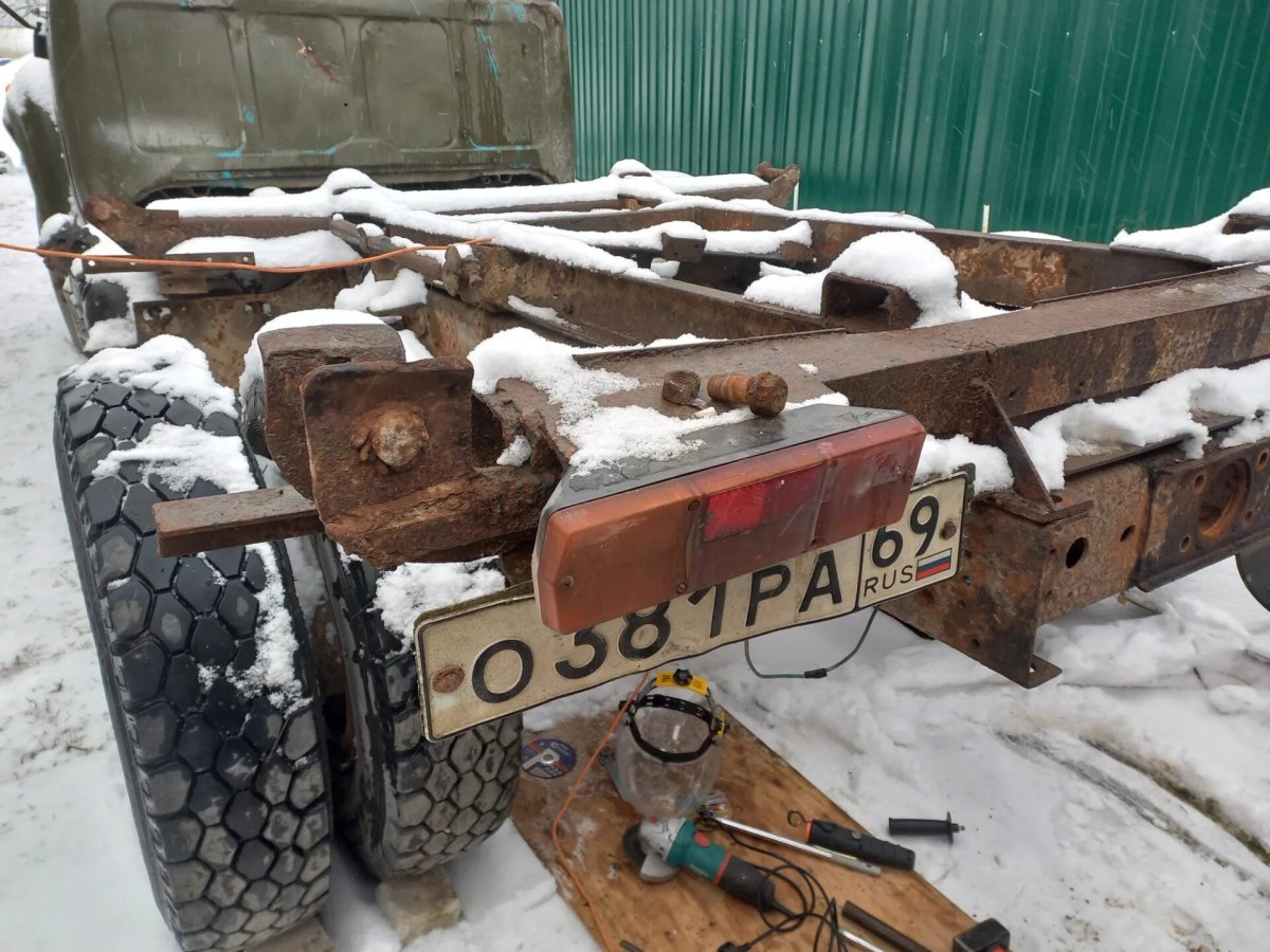 Подрамник ЗИЛ 130