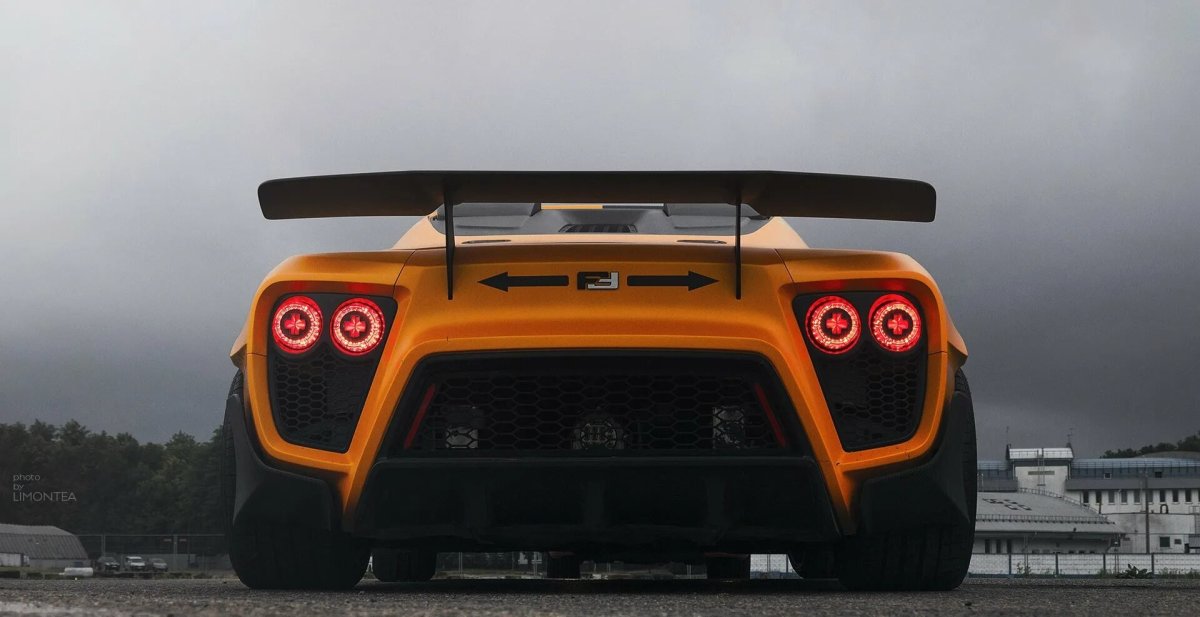 Фланкер сзади