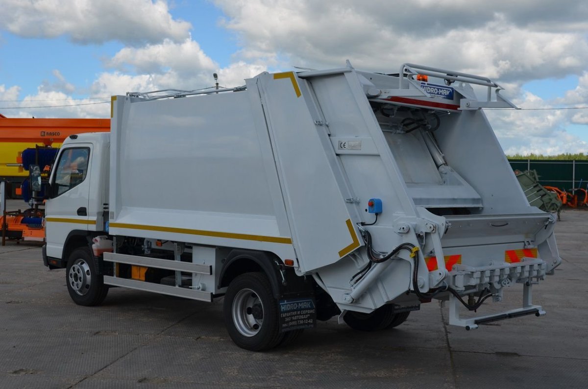 Mitsubishi Fuso Canter мусоровоз