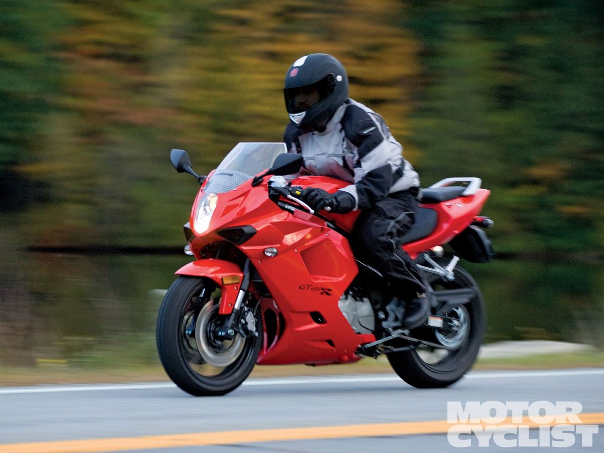 Hyosung gt650r
