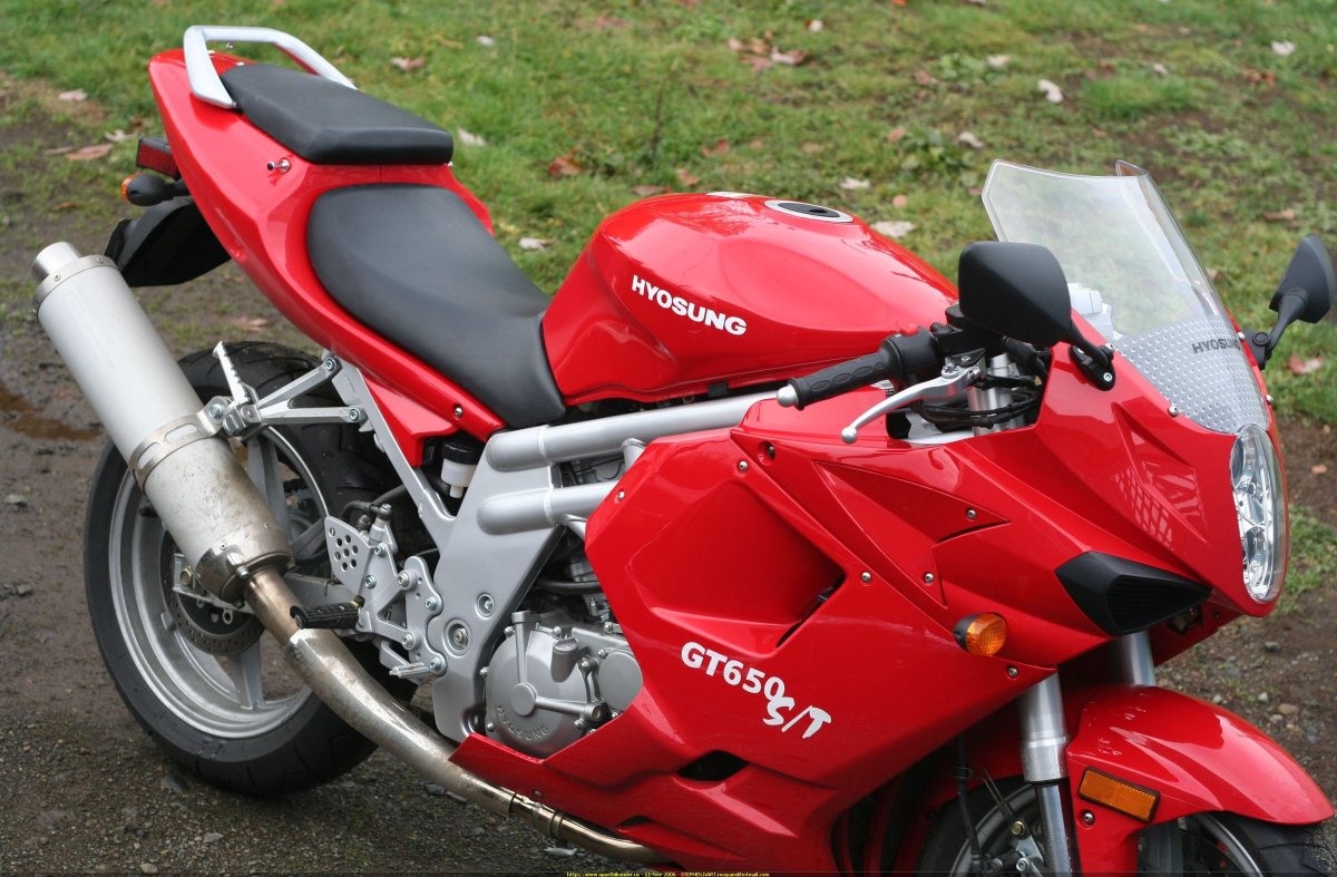 Hyosung gt650r 2005