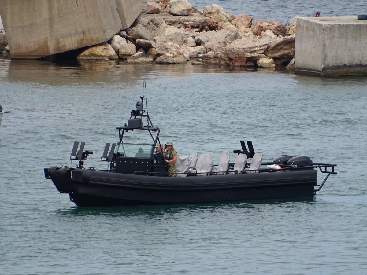 Десантный катер БК-10