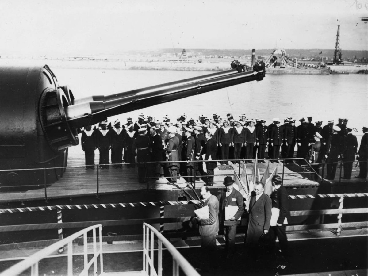 Сюркуф подводная лодка