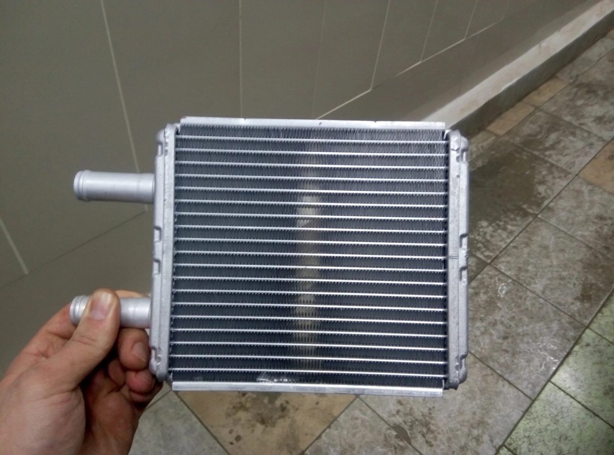 Радиатор печки Hyundai Lantra 2