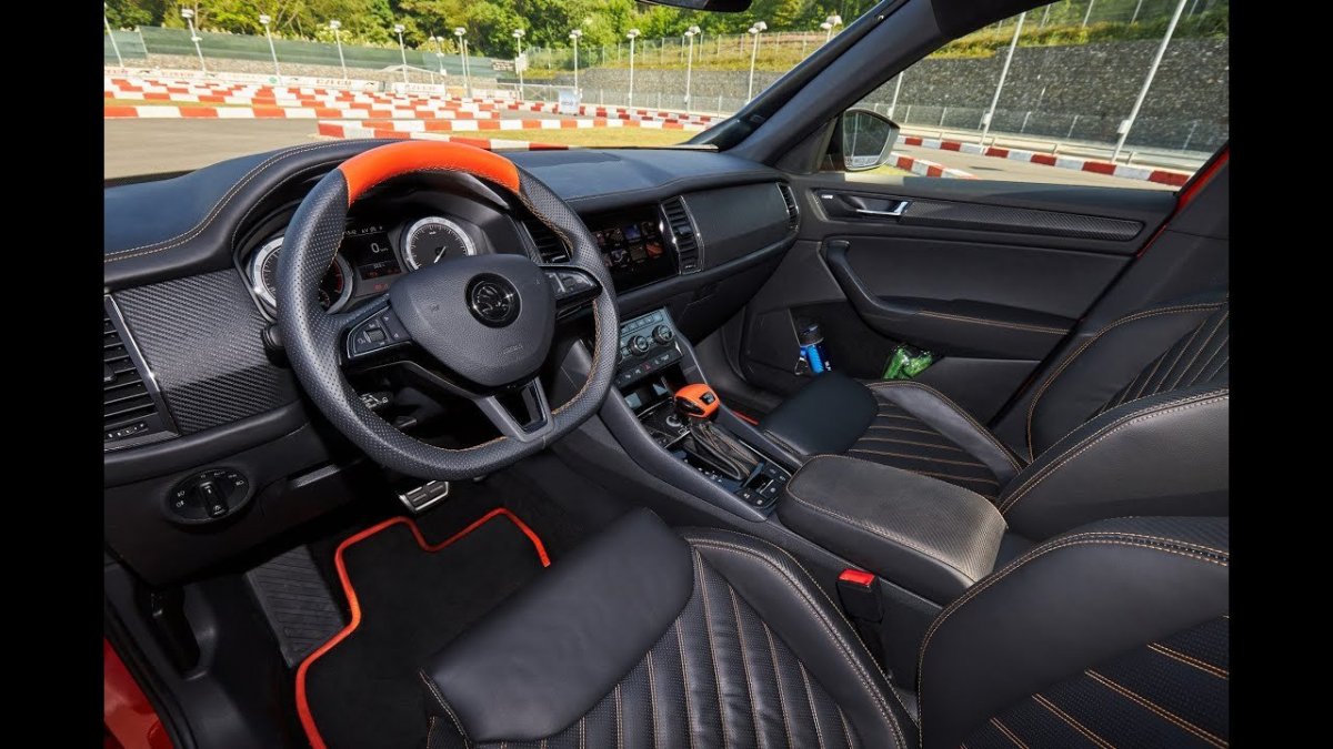 Шкода Октавия интерьер