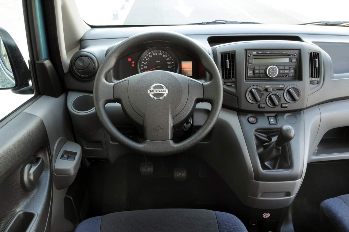 Nissan nv200 1.6 at
