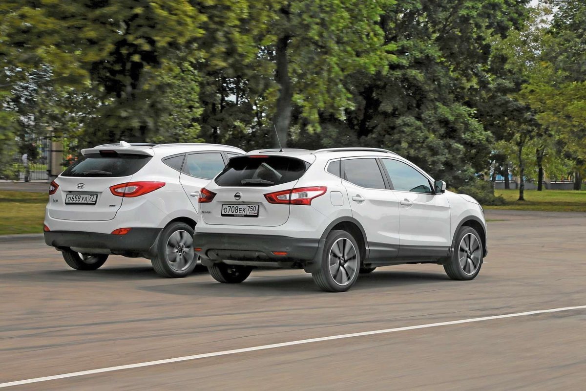 Nissan Qashqai vs Hyundai Tucson ix35
