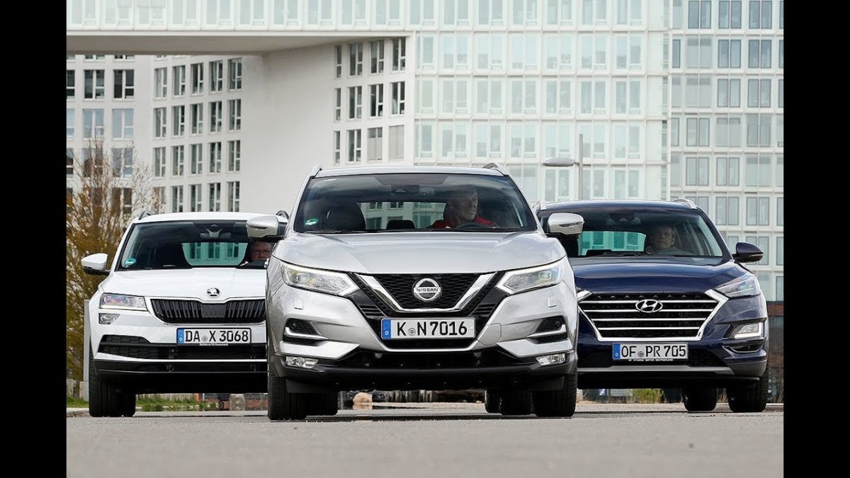 Шкода Карок и Ниссан Кашкай