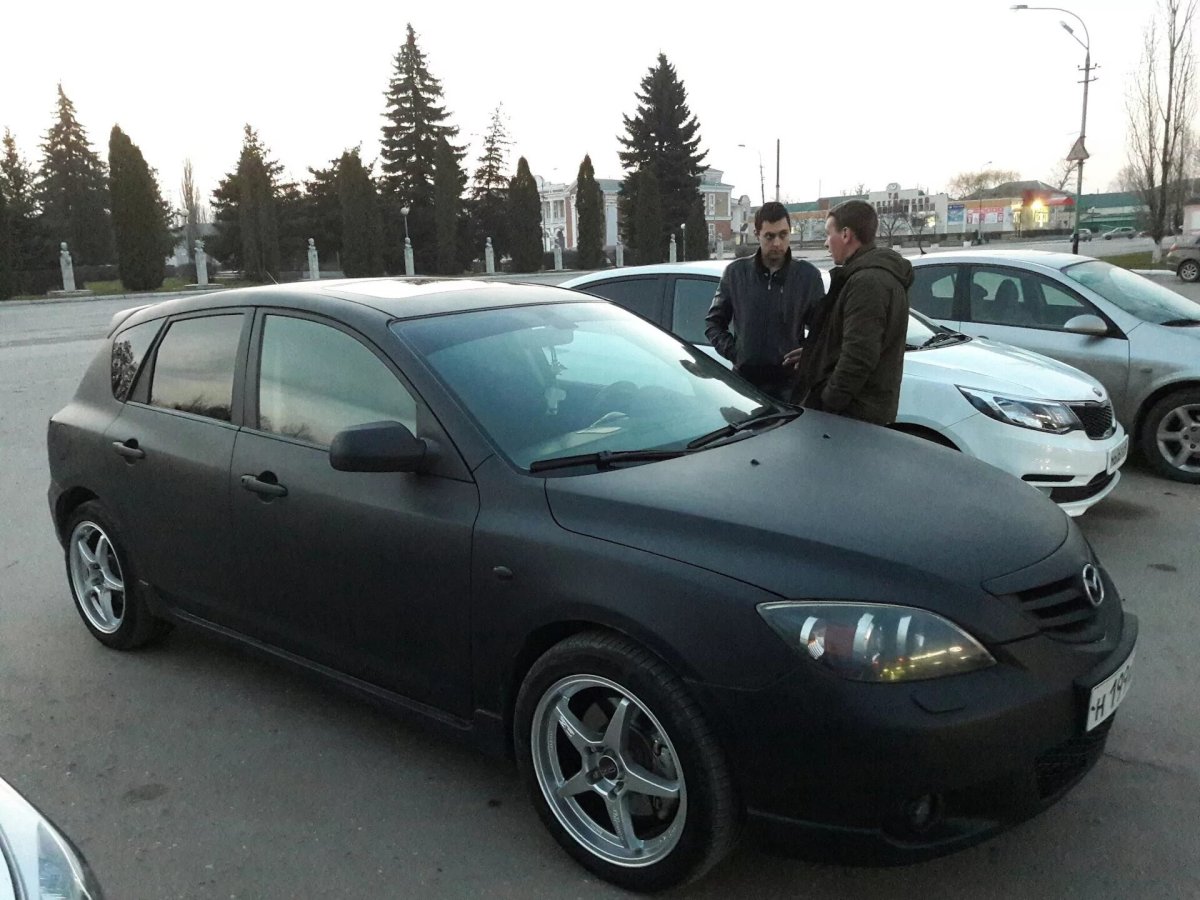 Мазда 3 седан черный Раптор