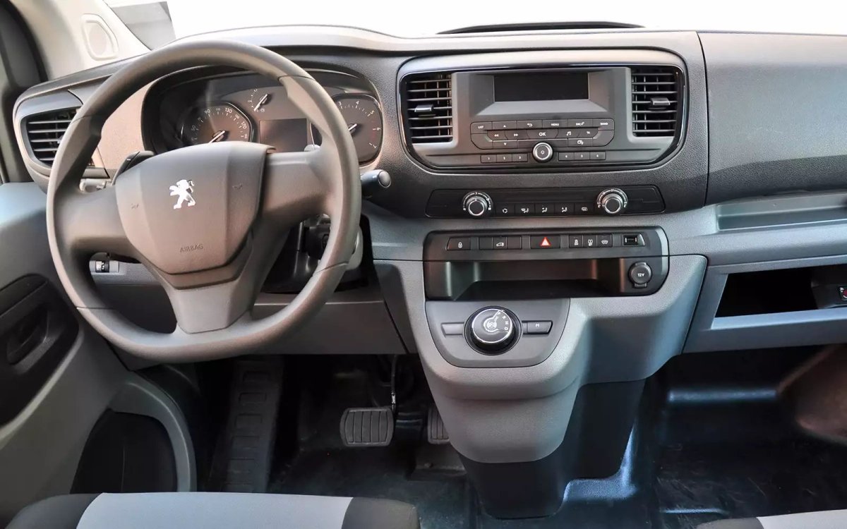 Пежо эксперт 2021