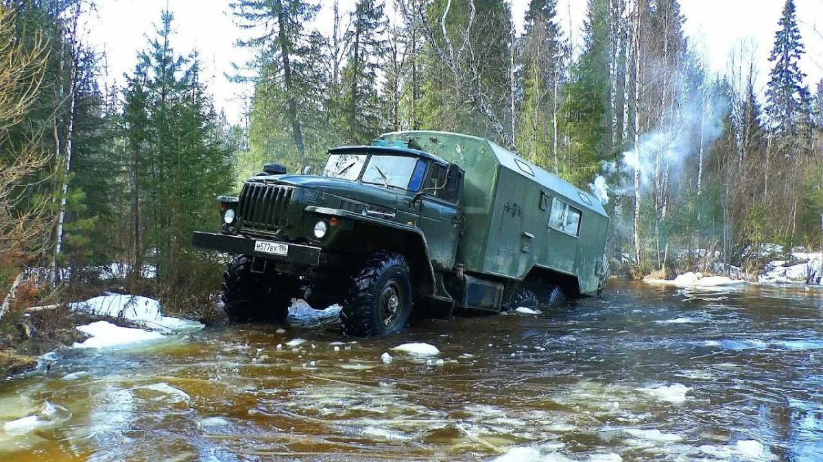 ГАЗ 66 на бездорожье