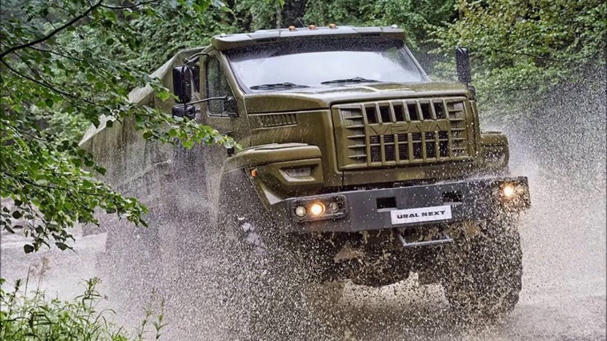 Грузовик Урал Некст армейский