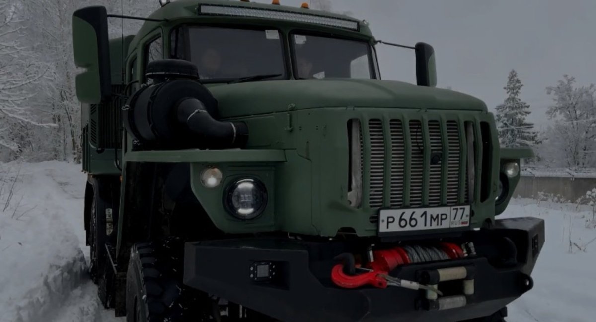 Урал 4320. Компания. Б. Армс