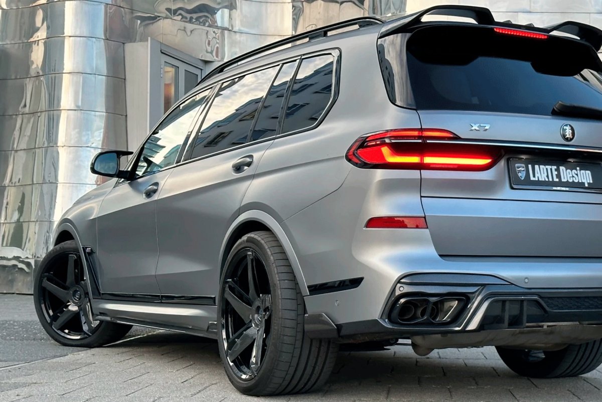 BMW x7m60 2022
