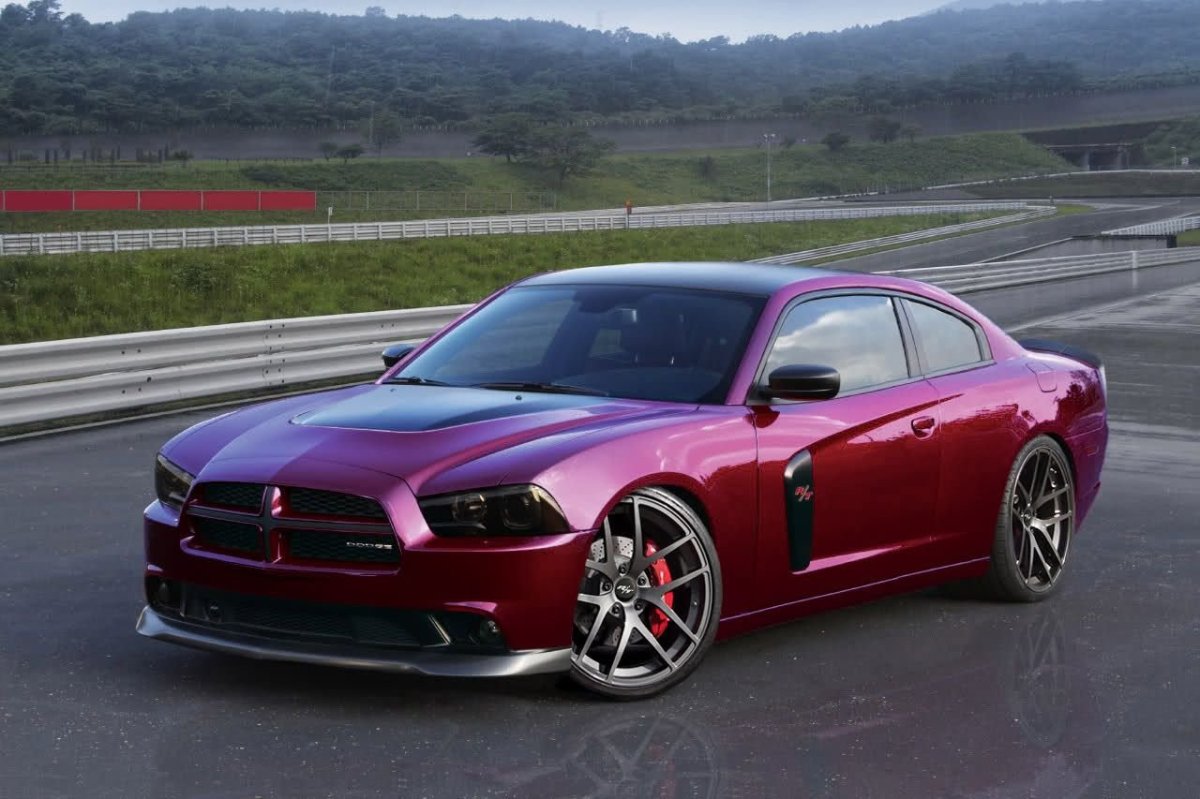 Додж Чарджер 2022