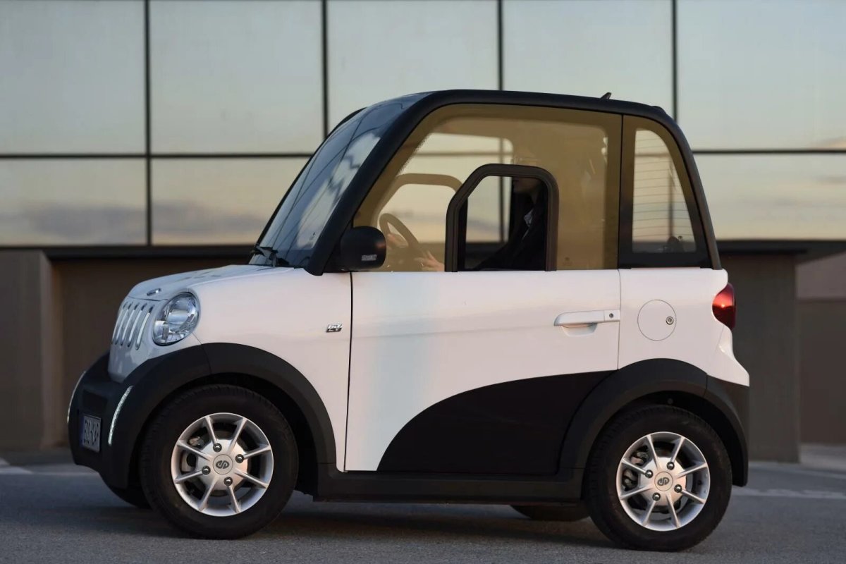 Мини автомобиль