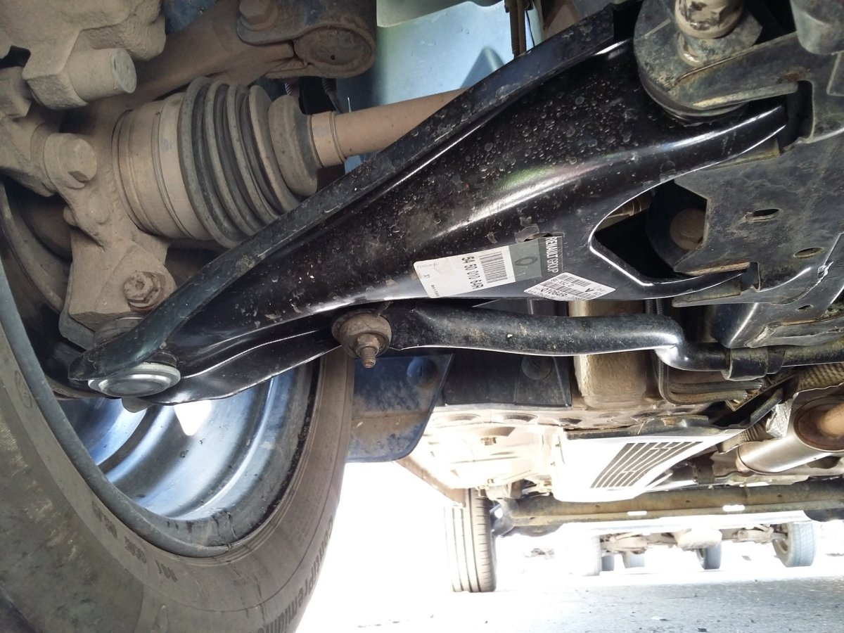 Подвеска Рено Сандеро степвей 2