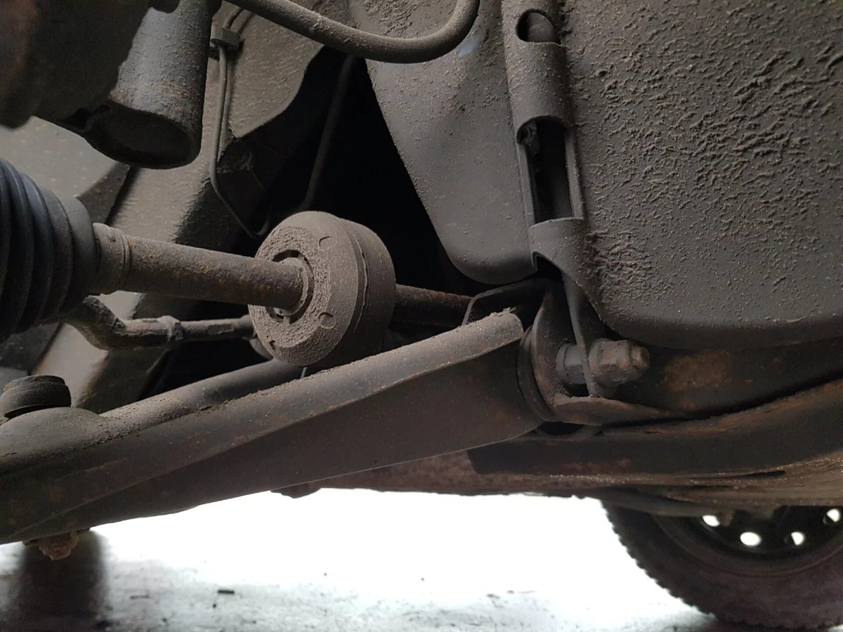 Передняя подвеска Рено Логан 1.4