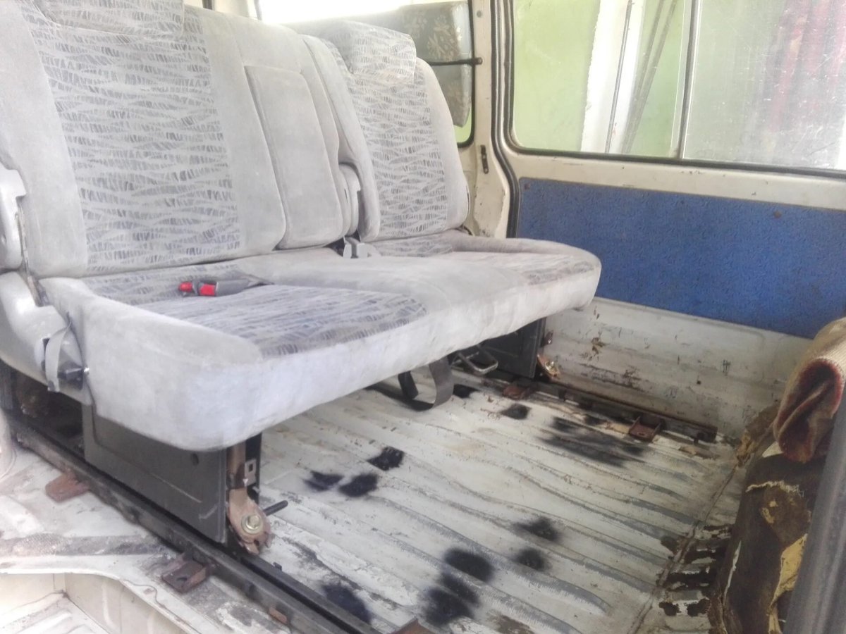 Мазда Бонго фредс сиденья