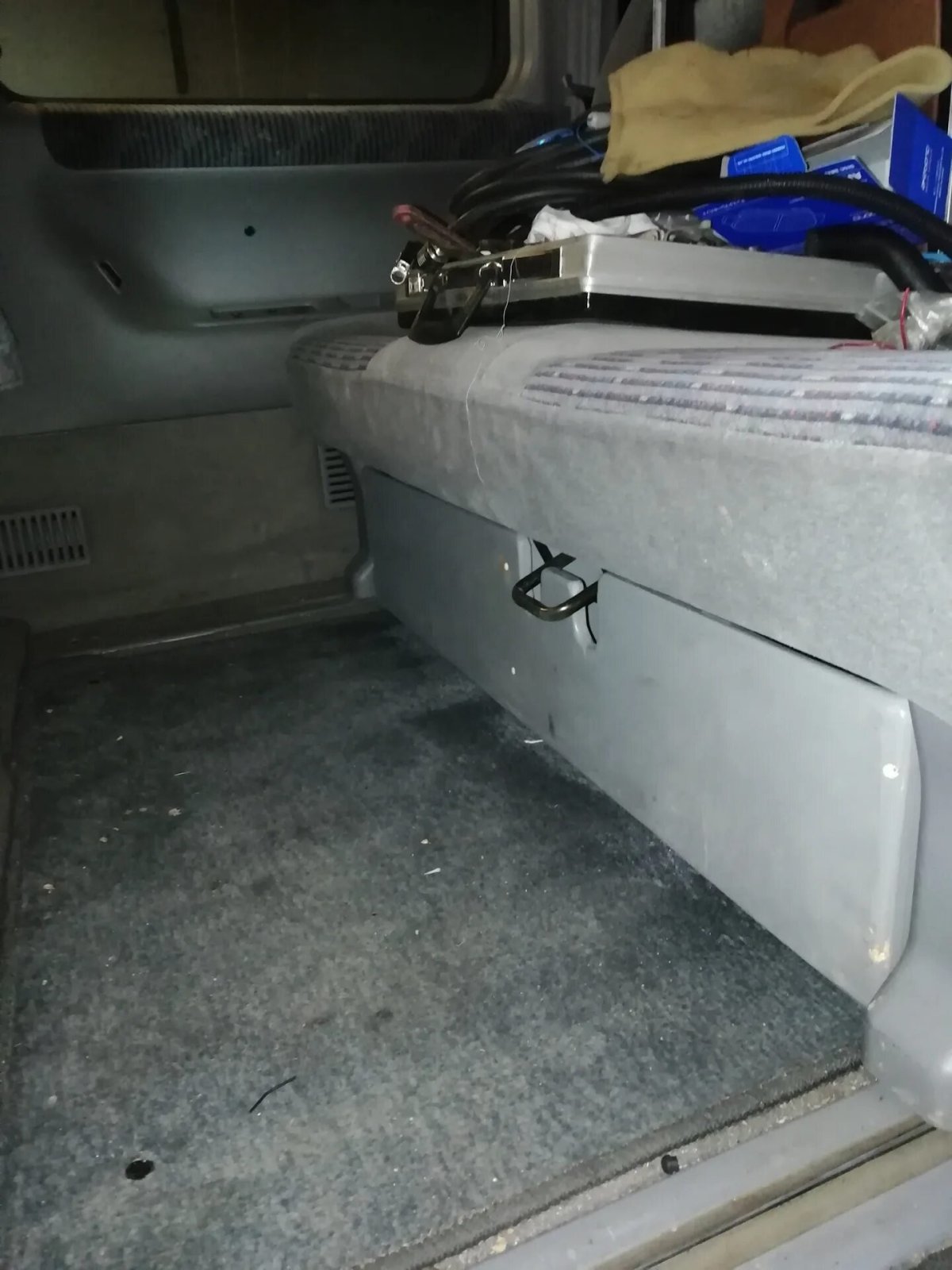 Ящик под сиденье Мазда Бонго Френди