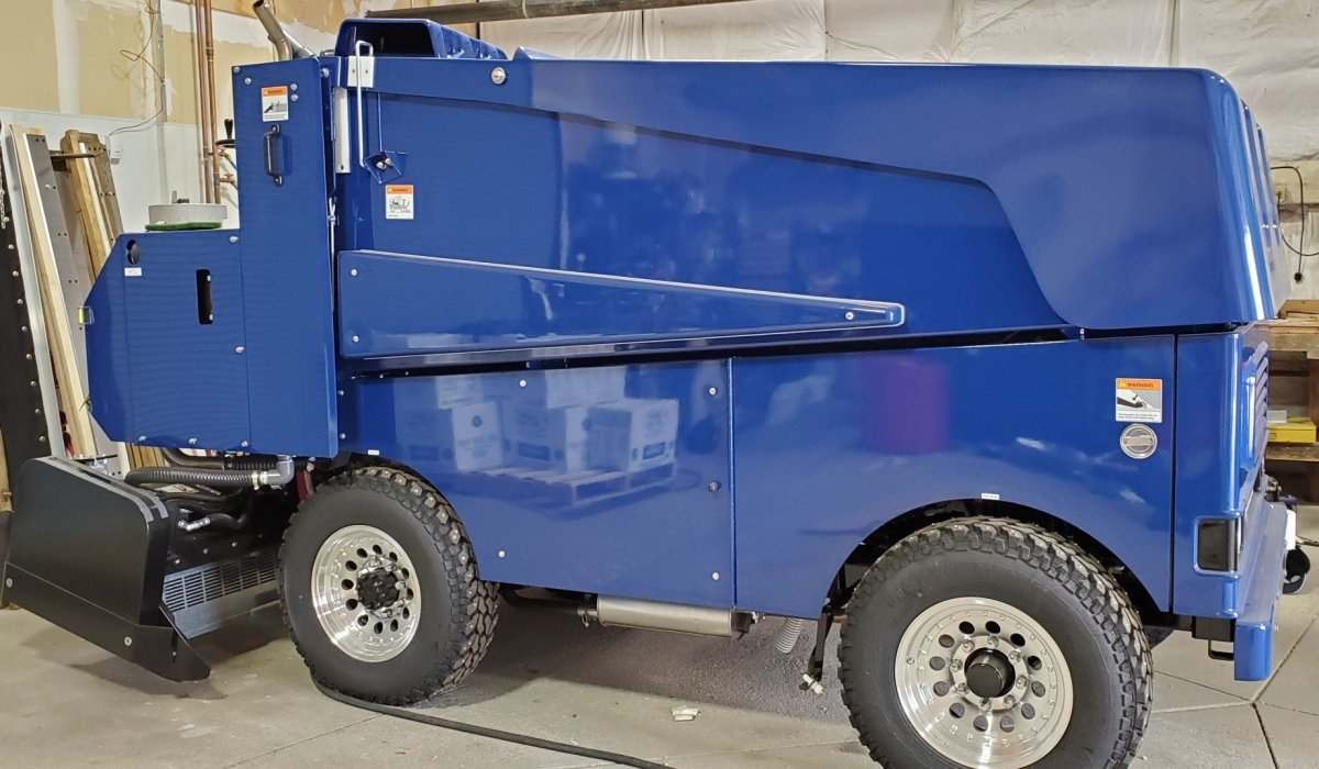 Ледозаливочная машина Zamboni 446