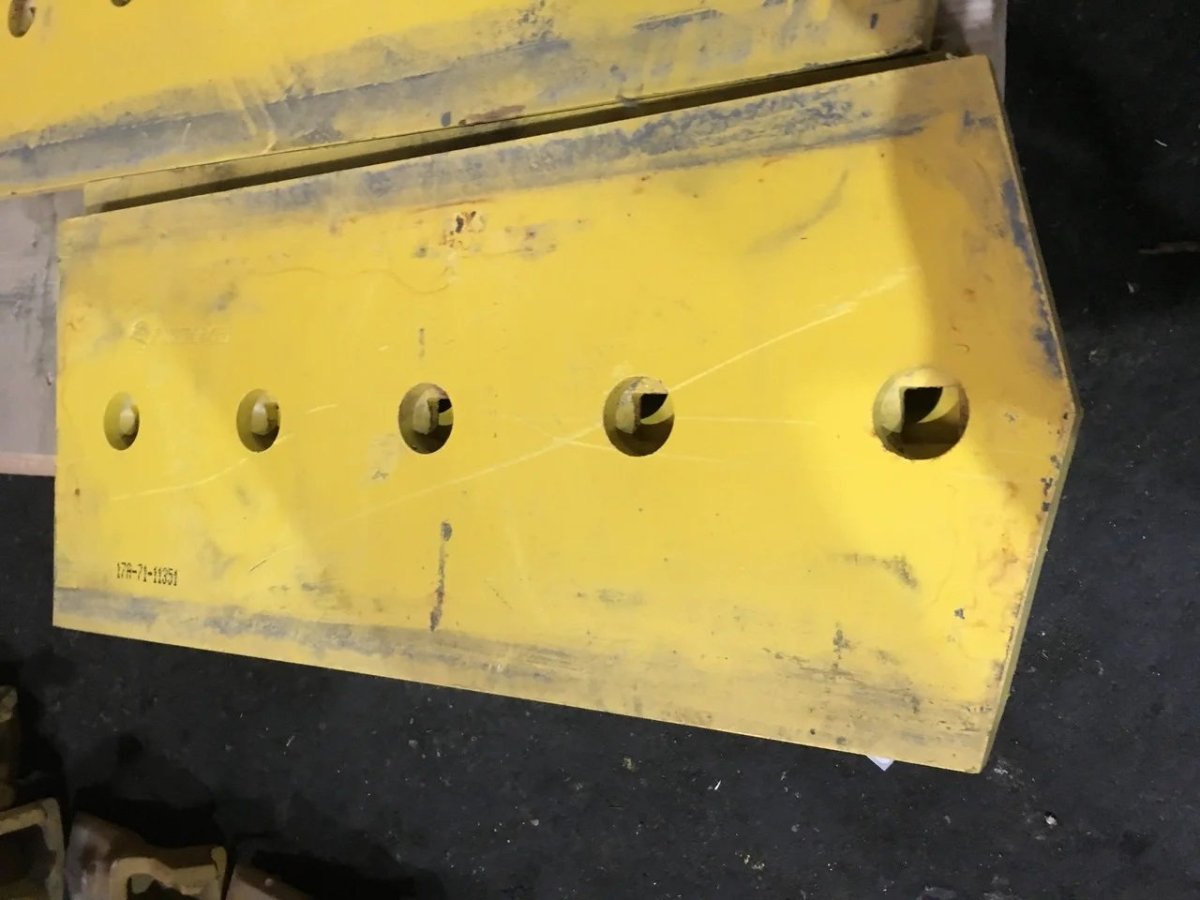 Отвал Комацу 155