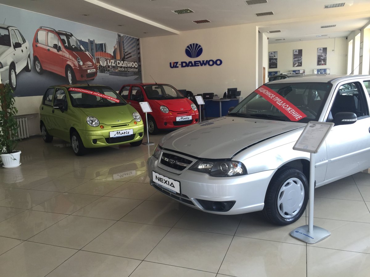 Автосалон Дэу