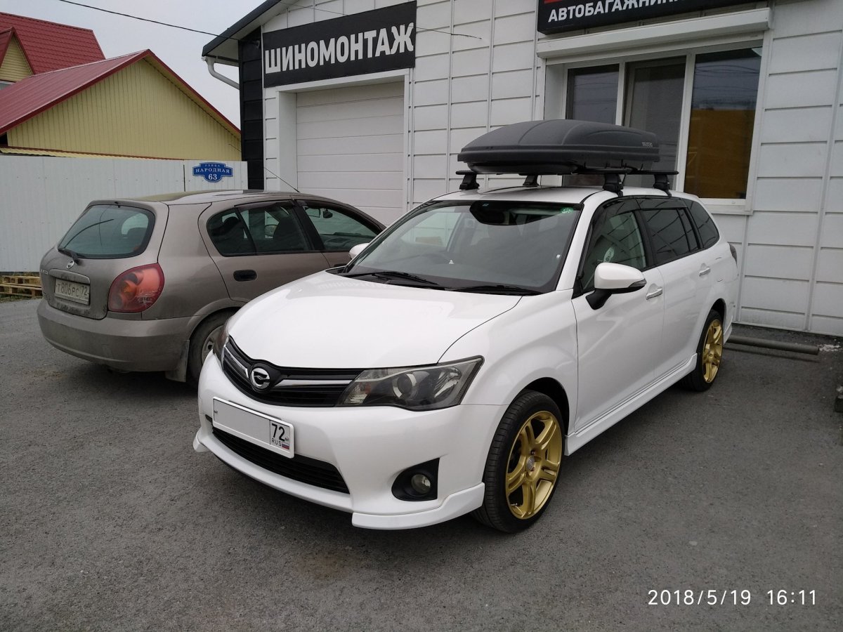 Toyota Corolla Fielder e160